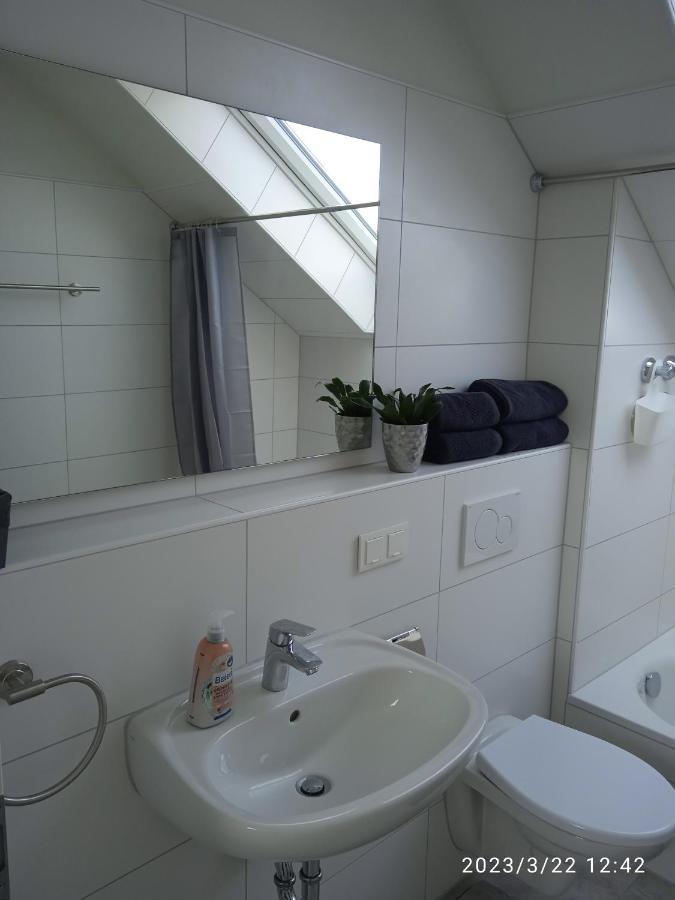 Appartement Frei 3 *