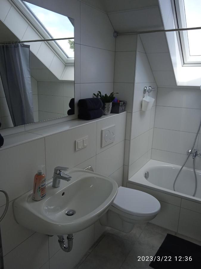 Frei 3 * Wiesbaden